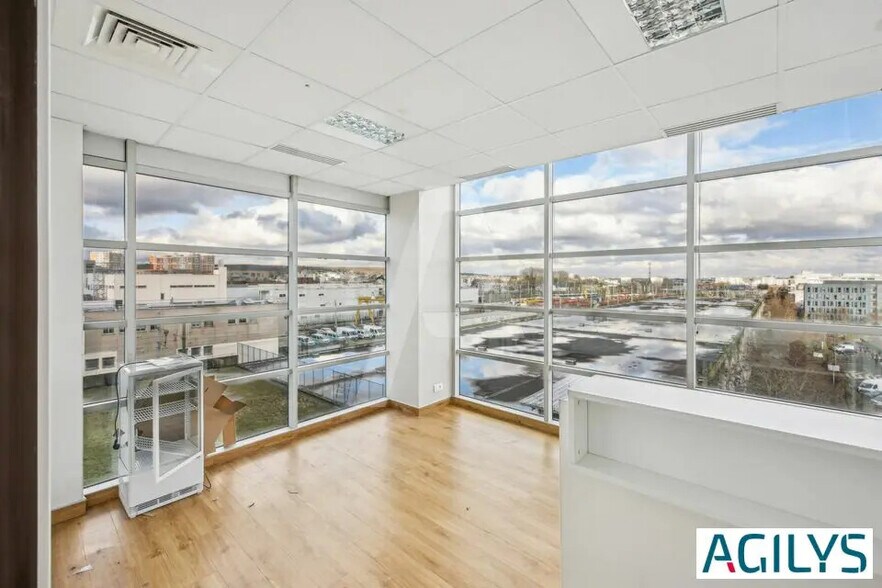Bureau dans Massy à louer - Photo de l’immeuble – Image 3 sur 15