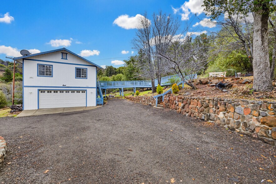 17009 Iron Springs Rd, Julian, CA à vendre - Photo de l’immeuble – Image 3 sur 64