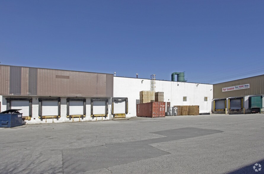 75 Westmore Dr, Toronto, ON à vendre - Photo de l’immeuble – Image 2 sur 3