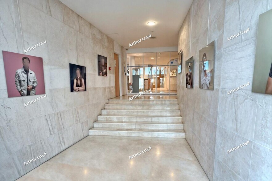 Bureau dans Levallois-Perret à louer - Photo de l’immeuble – Image 3 sur 14