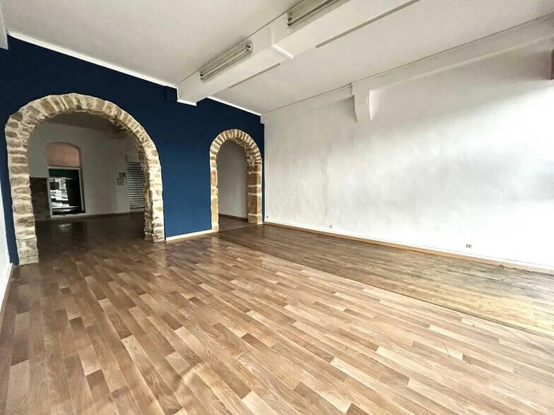 Bureau dans Lyon à louer - Photo de l’immeuble – Image 3 sur 8