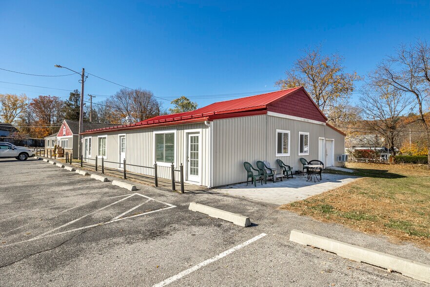 5979 Route 82, Stanfordville, NY à louer - Photo de l’immeuble – Image 1 sur 16