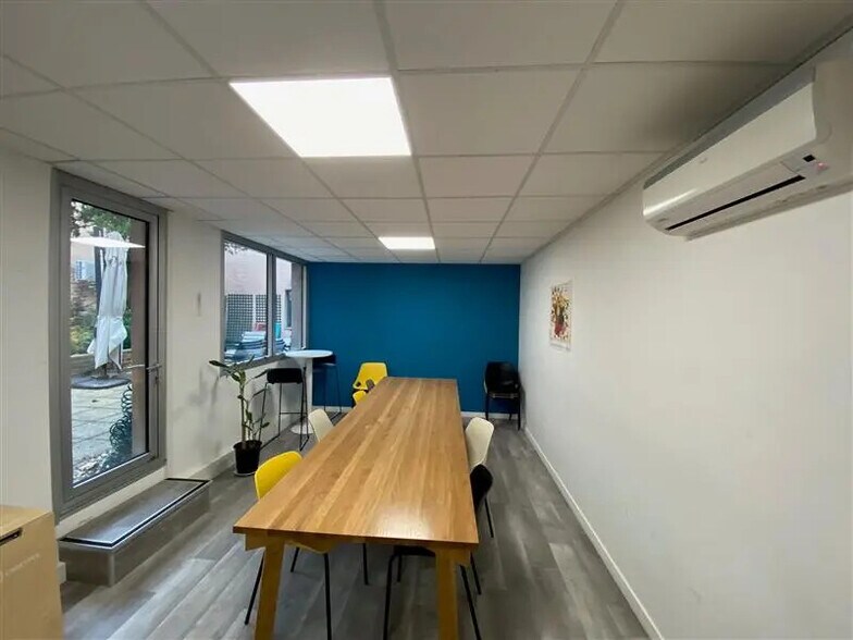 Bureau dans Créteil à louer - Photo de l’immeuble – Image 2 sur 6