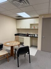 37 Ramland Rd, Orangeburg, NY à louer Photo intérieure– Image 1 sur 10