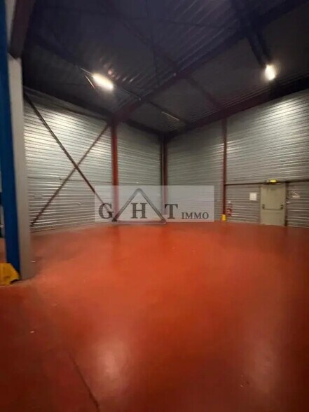 Industriel/Logistique dans Conflans-Sainte-Honorine à vendre - Photo intérieure – Image 2 sur 9