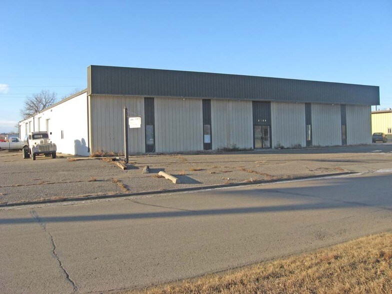 2909 Twin City Dr, Mandan, ND à louer - Photo principale – Image 1 sur 3