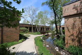 Plus de détails pour 2201-2231 Lakeside Dr, Bannockburn, IL - Bureau à louer