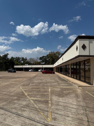 Plus de détails pour 716 W Plantation Dr, Clute, TX - Local commercial à louer