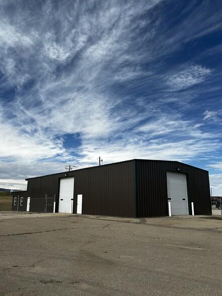 6400 Yellowstone Hwy, Evansville, WY à louer - Photo de l’immeuble – Image 3 sur 13