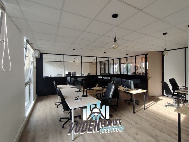 Plus de détails pour Bureau à vendre