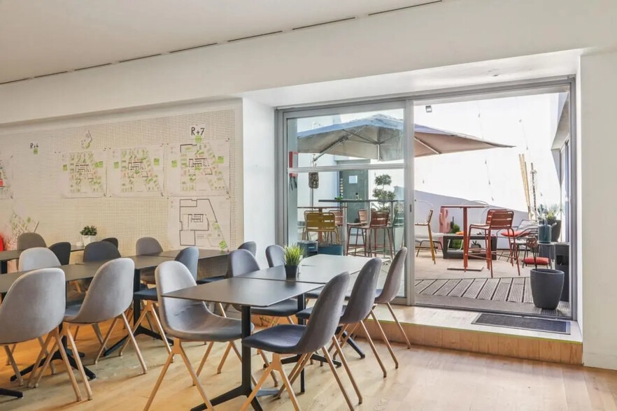 18 Rue Scribe, Nantes à louer - Photo de l’immeuble – Image 3 sur 14