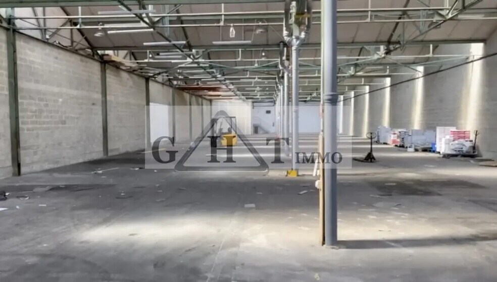 Industriel/Logistique dans Pantin à vendre - Photo de l’immeuble – Image 2 sur 4