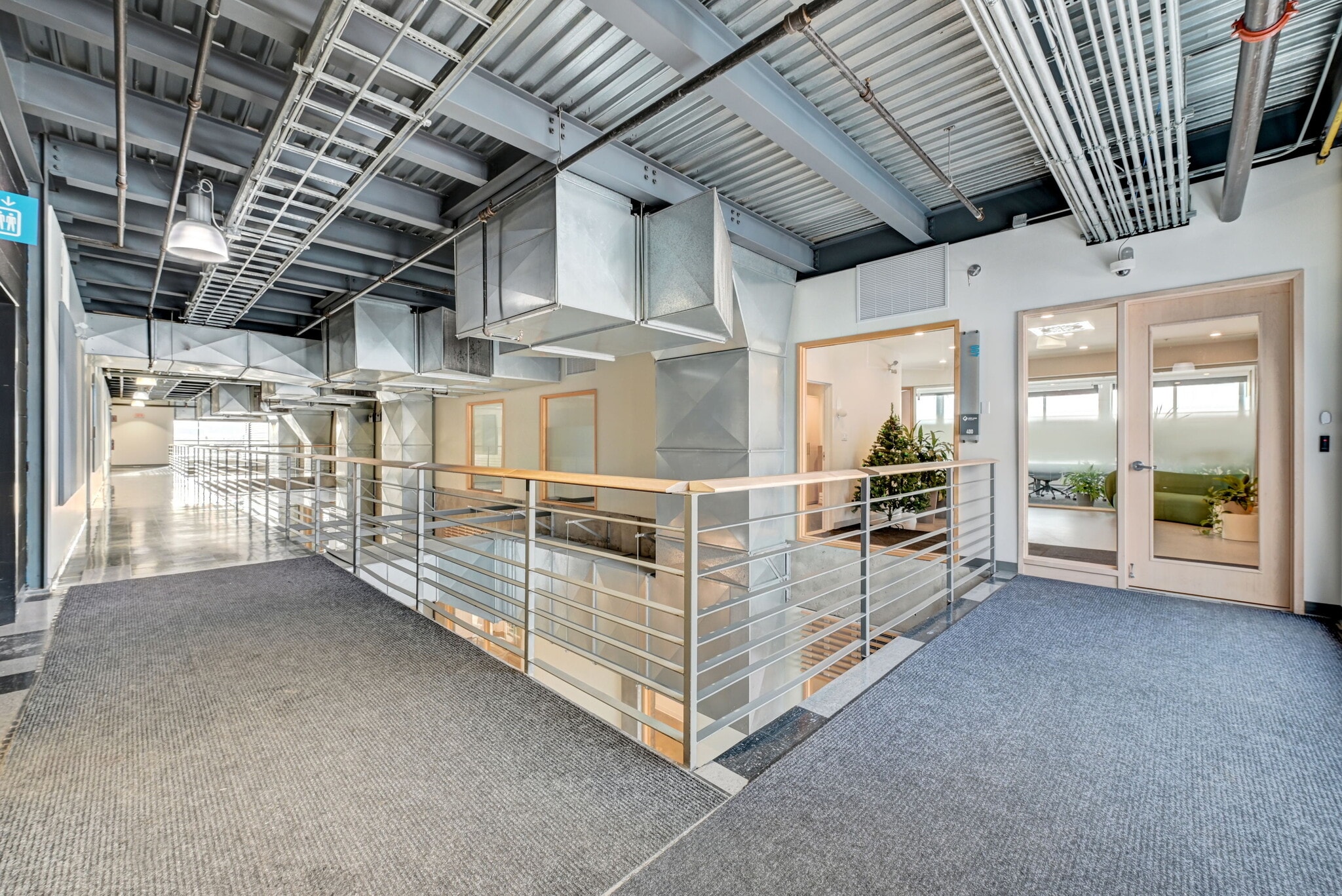 2600 Rue William Tremblay, Montréal, QC à louer Photo intérieure– Image 1 sur 15