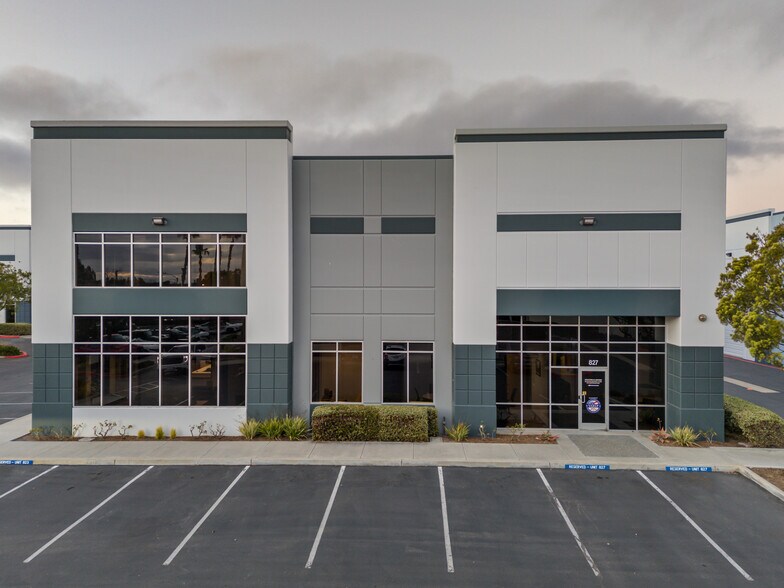 803-827 Anchorage Place, Chula Vista, CA à louer - Photo de l’immeuble – Image 3 sur 34