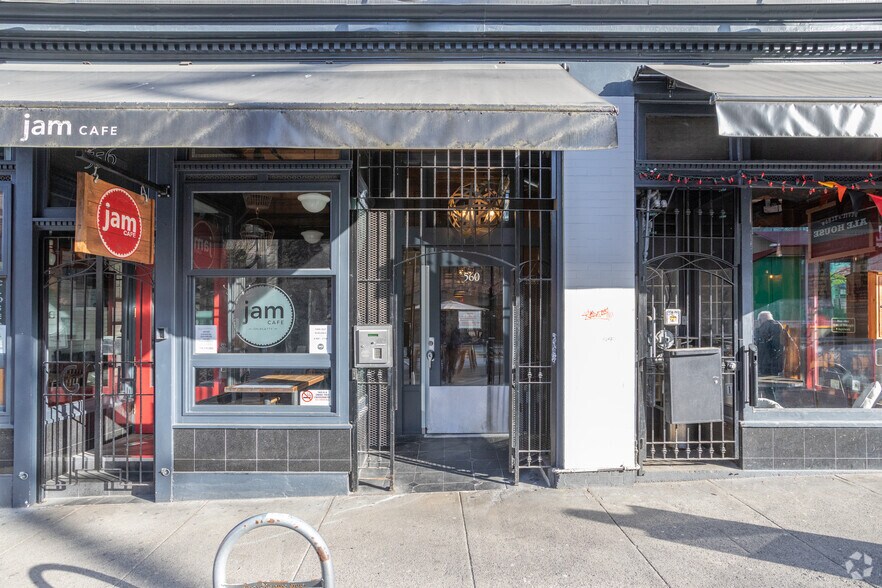 560-562 Beatty St, Vancouver, BC à louer - Photo de l’immeuble – Image 3 sur 4