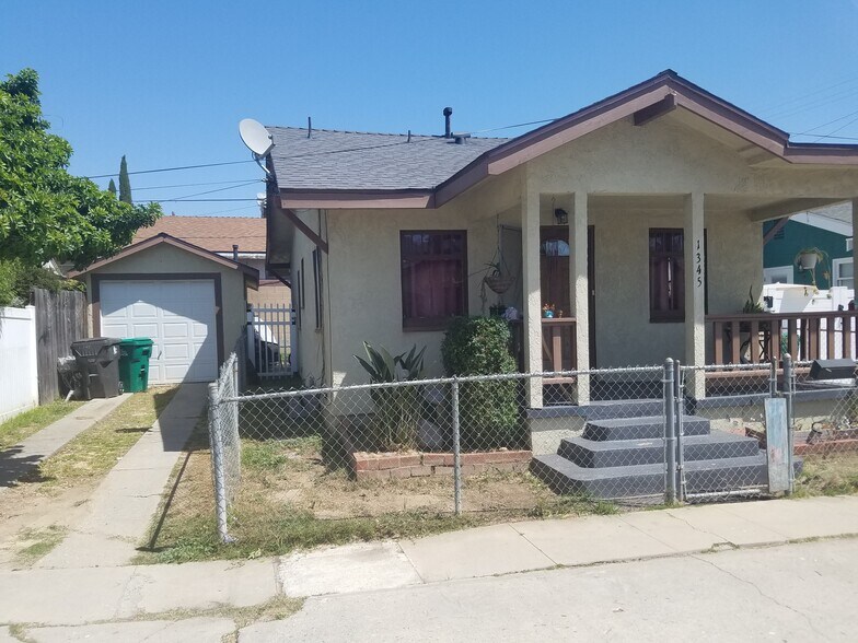 1345 Termino Ave, Long Beach, CA à vendre - Photo de l’immeuble – Image 2 sur 10