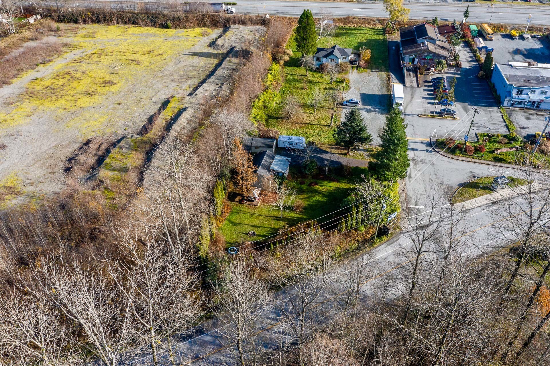 40460 Government Rd, Squamish, BC à vendre Photo principale– Image 1 sur 8