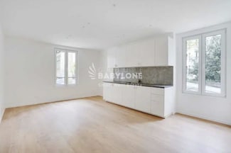 Plus de détails pour Bureau à vendre