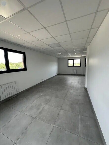 Local d’activités dans Meung-sur-Loire à louer - Photo de l’immeuble – Image 1 sur 1