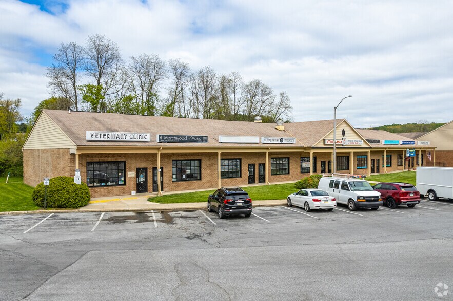 100 Marchwood Rd, Exton, PA à louer - Photo de l’immeuble – Image 1 sur 14