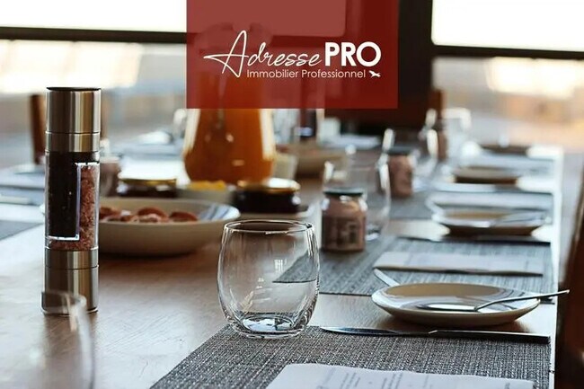 Plus de détails pour Local commercial à vendre