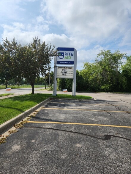 3880 E Wilder Rd, Bay City, MI à louer - Photo de l’immeuble – Image 2 sur 4