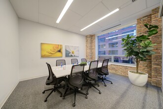 445 N Wells St, Chicago, IL à louer Photo intérieure– Image 2 sur 8