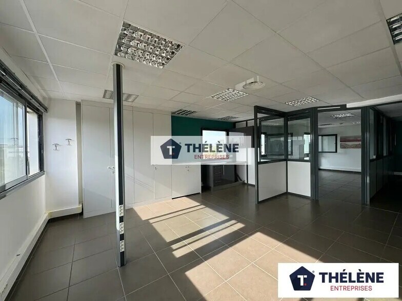 Bureau dans Pérols à louer - Photo de l’immeuble – Image 1 sur 8