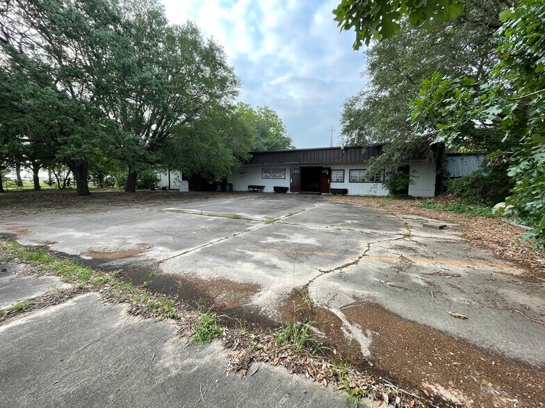 1103 US HWY 59 N, Edna, TX à vendre - Photo de l’immeuble – Image 2 sur 40