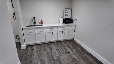 2000-2002 W Sublett Rd, Arlington, TX à louer Photo intérieure– Image 1 sur 4