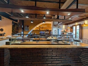 Local commercial dans El Papiol, Barcelona à louer Photo intérieure– Image 2 sur 28