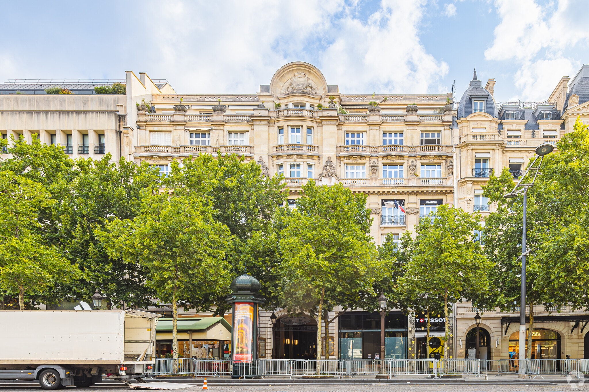 76-78 Avenue Des Champs Elysées, Paris à louer Photo principale– Image 1 sur 14