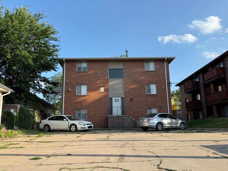 1942 G St, Lincoln, NE à vendre - Photo de l’immeuble – Image 2 sur 20
