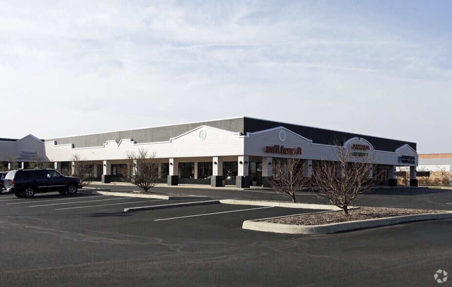 300-342 W Dussel Dr, Maumee, OH à louer - Photo de l’immeuble – Image 3 sur 3