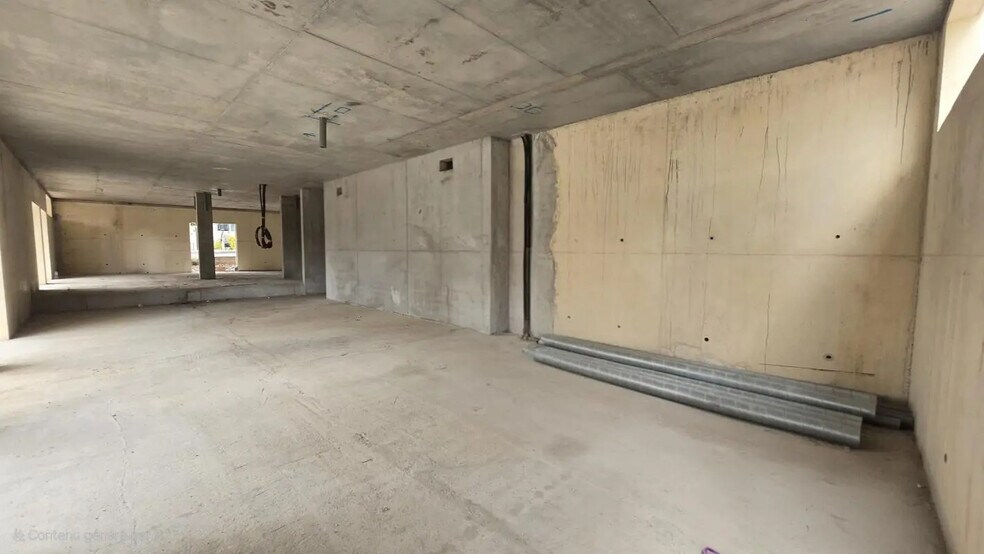 Local d'activités dans La Farlède à vendre - Photo de l’immeuble – Image 1 sur 4