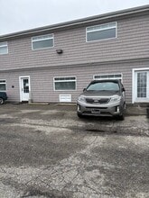 418 Roosevelt Dr, Derby, CT à louer Photo intérieure– Image 1 sur 7