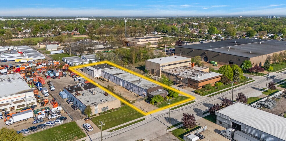 21225 Mullin Ave, Warren, MI à vendre - Photo de l’immeuble – Image 3 sur 6