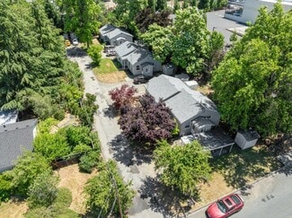Plus de détails pour 307 Tussey Ln, Grants Pass, OR - Logement à vendre