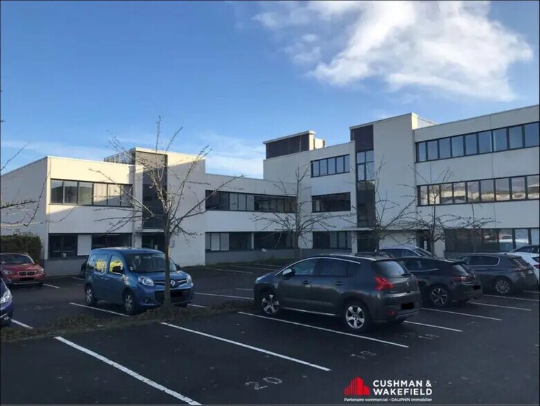 Bureau dans Rennes à louer - Photo de l’immeuble – Image 2 sur 11