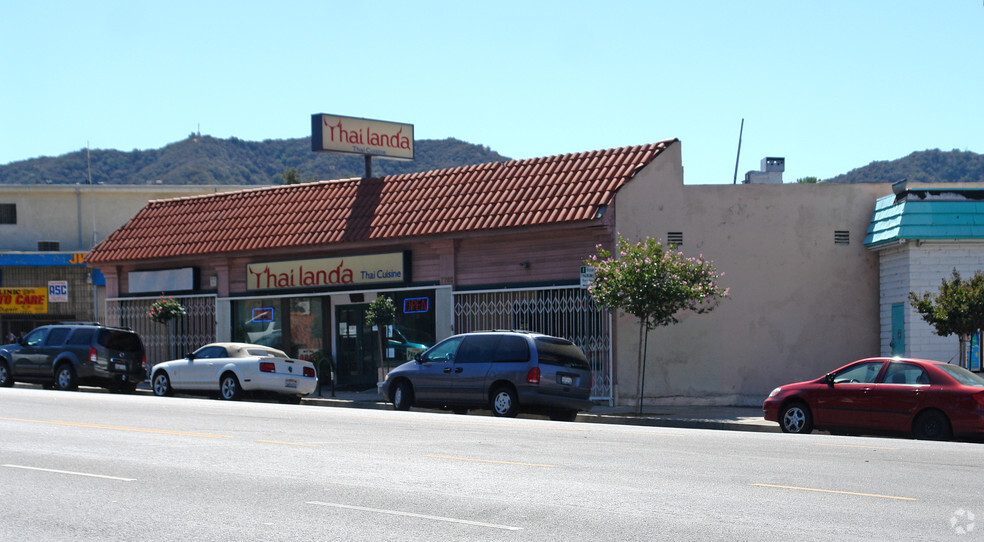 7780 Foothill Blvd, Tujunga, CA à vendre - Photo de l’immeuble – Image 2 sur 17