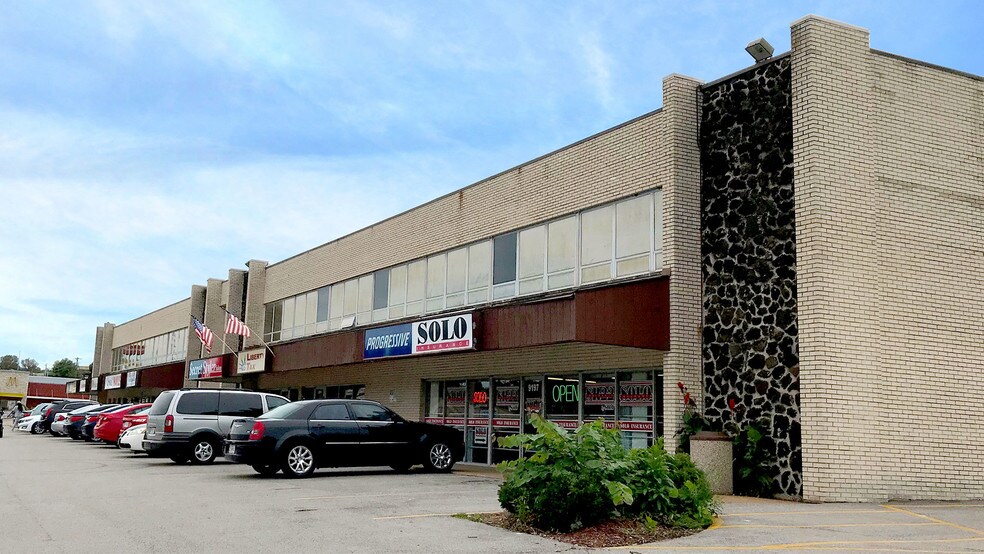 9181-9197 W Florissant Ave, Saint Louis, MO à vendre - Photo de l’immeuble – Image 3 sur 5