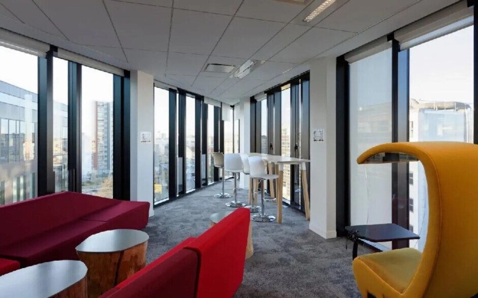 9 Rue Henri Barbusse, Gennevilliers à louer - Photo de l’immeuble – Image 2 sur 4