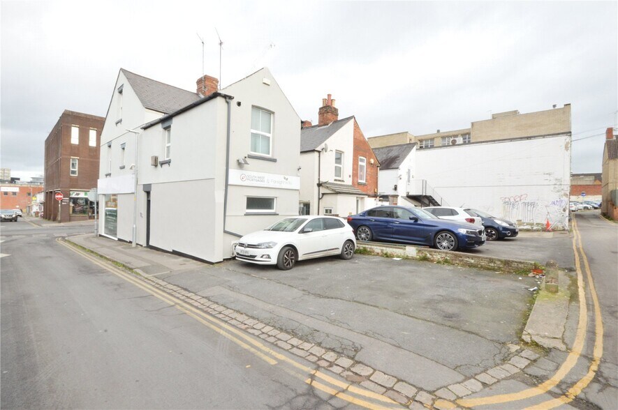 30 Commercial Rd, Swindon à vendre - Photo de l’immeuble – Image 2 sur 4