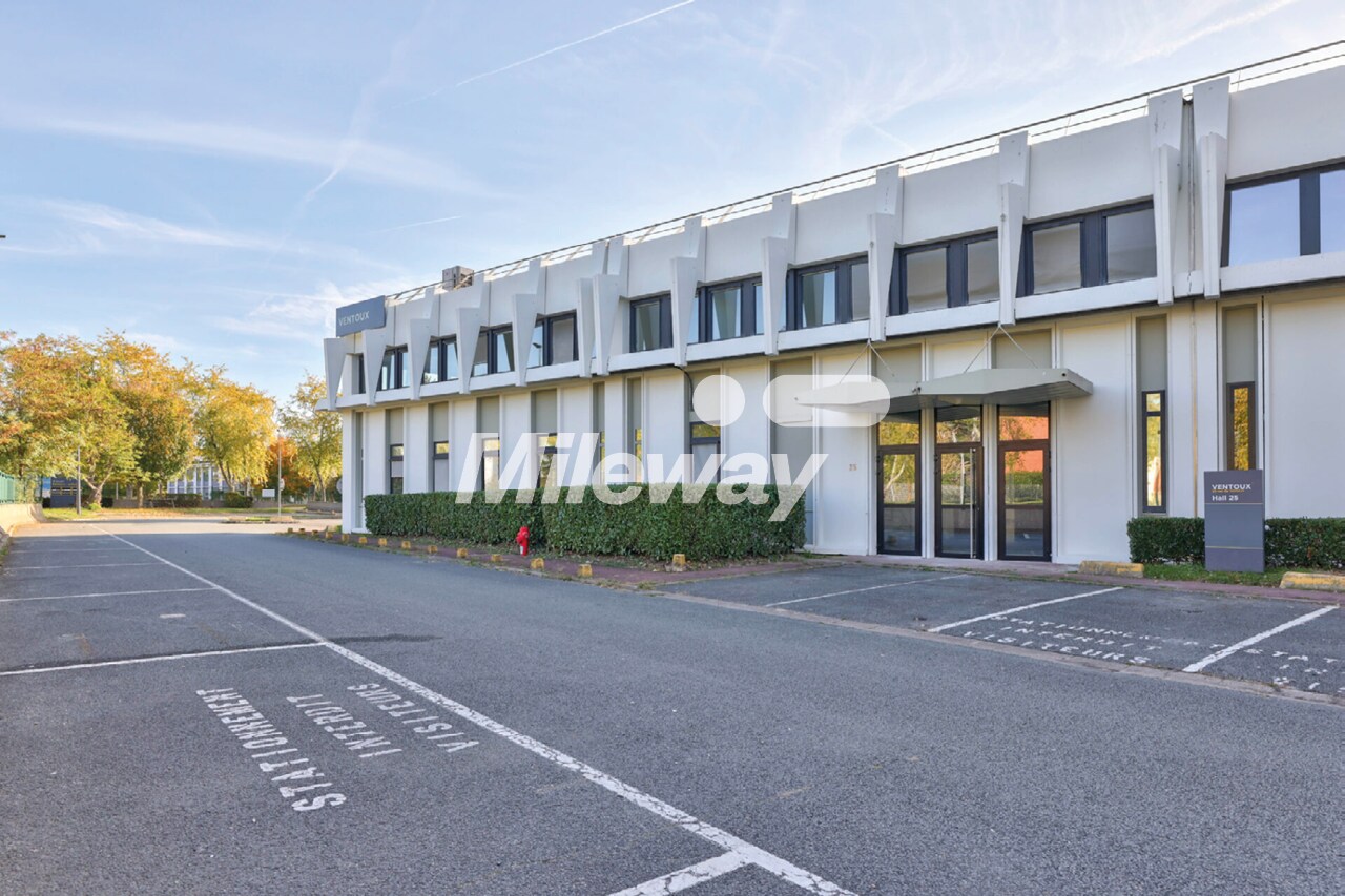 1 Avenue De La Petite Montagne, Évry-Courcouronnes à louer Photo de l’immeuble– Image 1 sur 14
