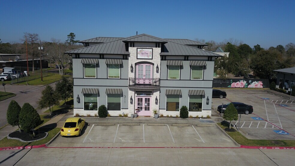 309 S Friendswood Dr, Friendswood, TX à vendre - Photo de l’immeuble – Image 2 sur 12
