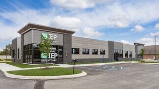 Plus de détails pour 16601-16609 15 Mile Rd, Clinton Township, MI - Local commercial à louer