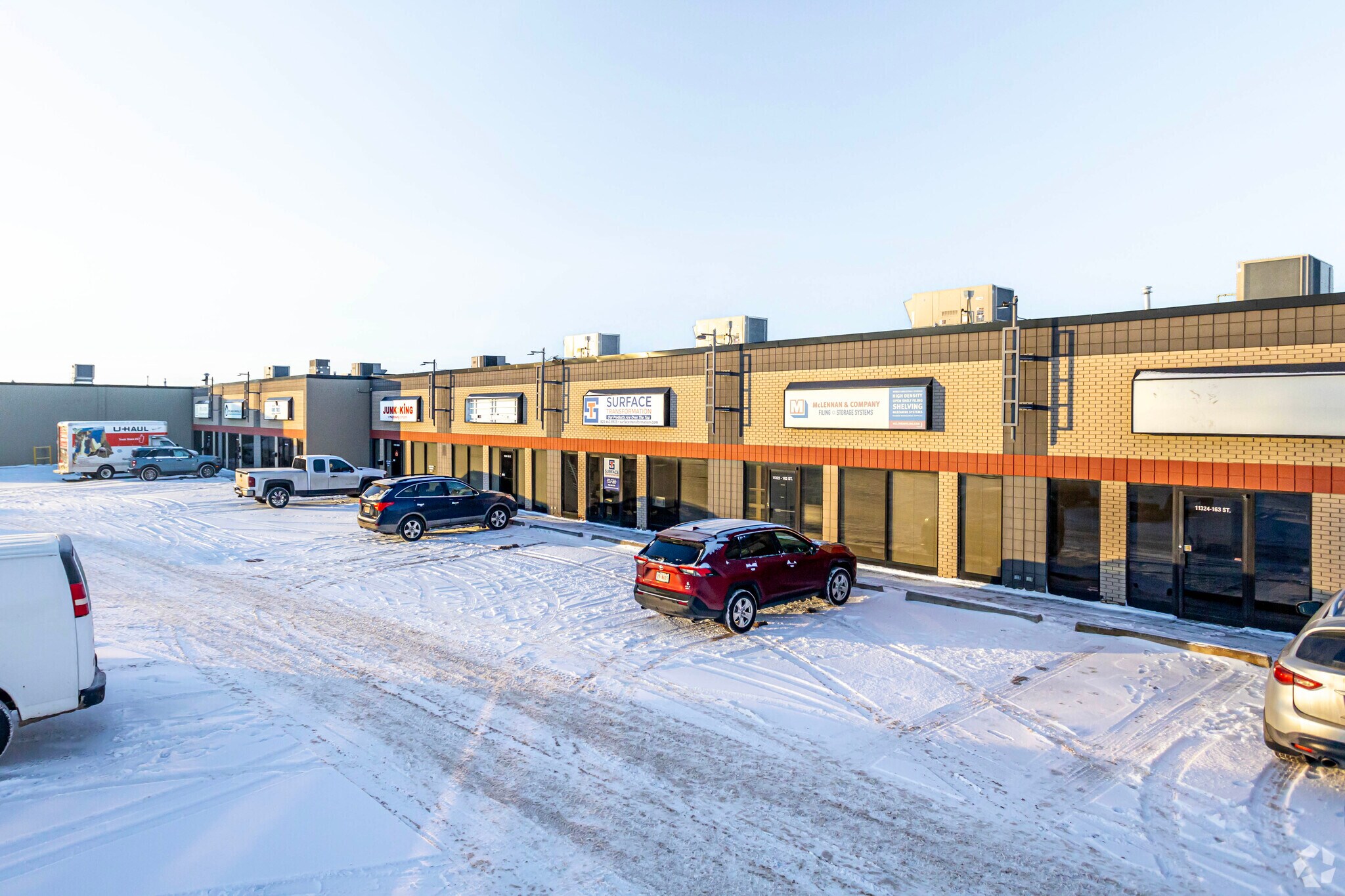 11306-11324 163 St, Edmonton, AB à louer Photo principale– Image 1 sur 9