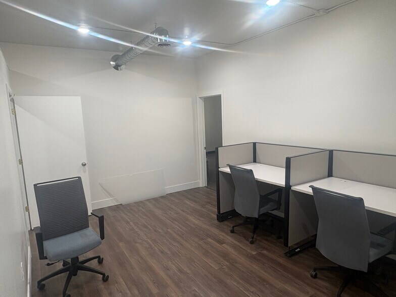 79-99 E Fort Union Blvd, Midvale, UT à louer - Photo de l’immeuble – Image 3 sur 20