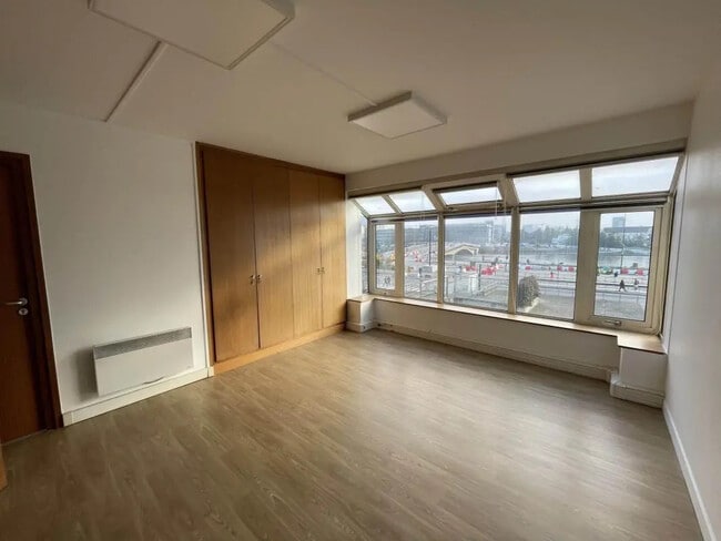 Plus de détails pour 3 Place Commandant Jean L'Herminier, Nantes - Bureau à louer