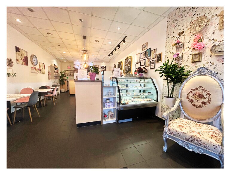 9404-9412 137 Ave NW, Edmonton, AB à vendre - Photo de l’immeuble – Image 2 sur 16